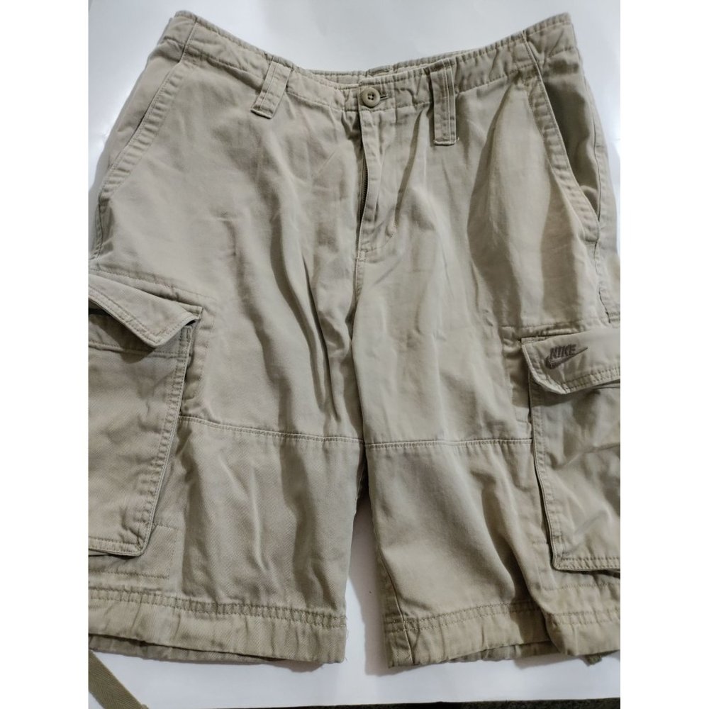 Nike Men's size Medium Cargo Shorts